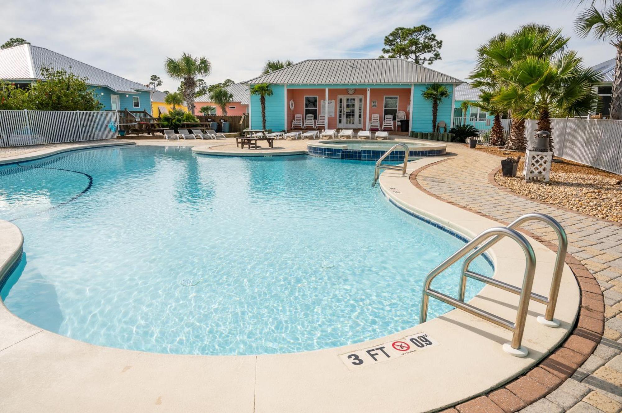 Cottage Beach House Steps From Beach 3 Bedroom 2 Bath Gulf Shores Exterior photo